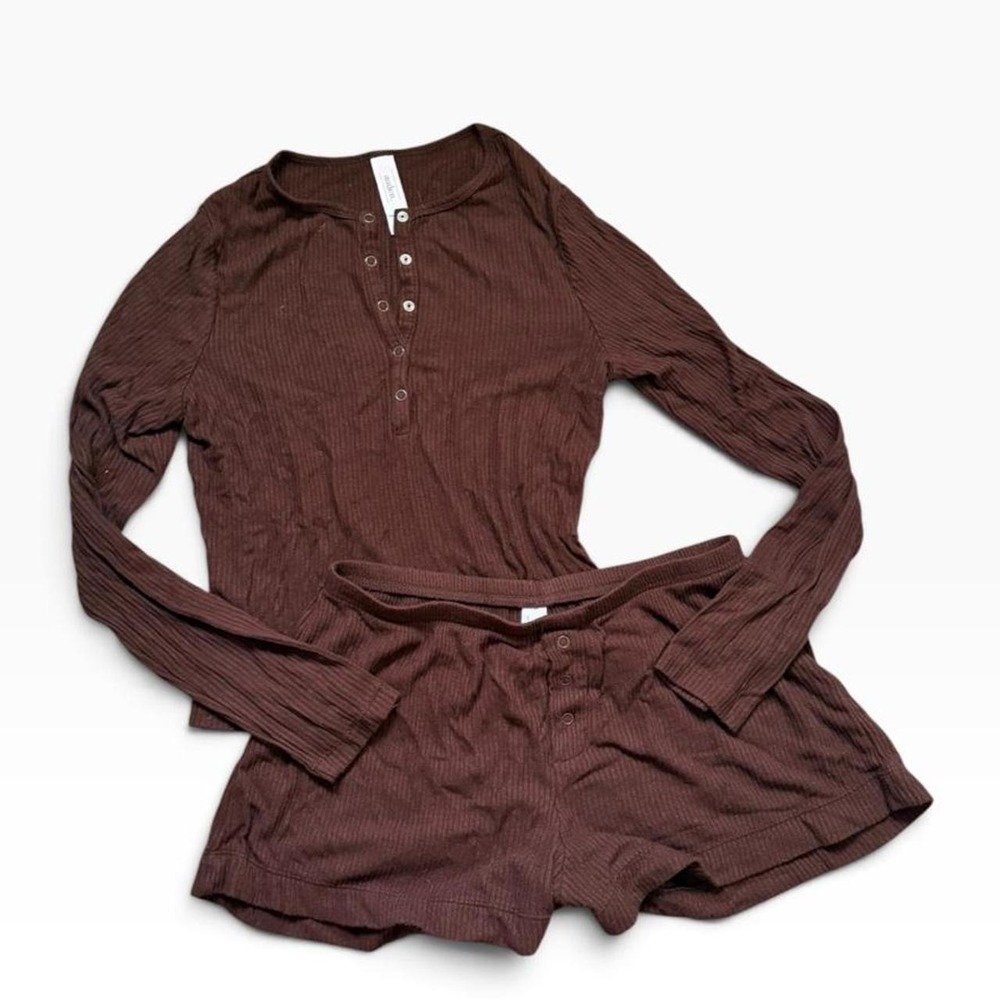 Auden Brown Ribbed Pajama Set